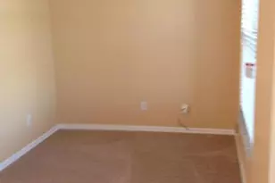 1031 NE 7th Pl, Cape Coral, FL 33909 - Photo 17