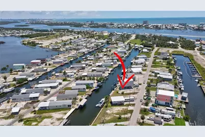 856 Oak St, Fort Myers Beach, FL 33931 - Photo 9