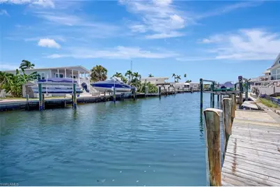 856 Oak St, Fort Myers Beach, FL 33931 - Photo 19