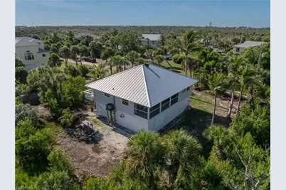 9297 Kincaid Ct, Sanibel, FL 33957 - Photo 9