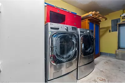 2816 NE 5th Pl, Cape Coral, FL 33909 - Photo 21