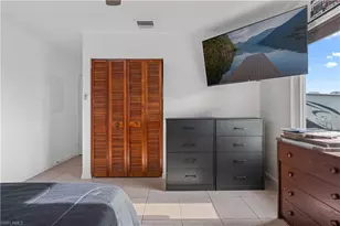 2816 NE 5th Pl, Cape Coral, FL 33909 - Photo 17