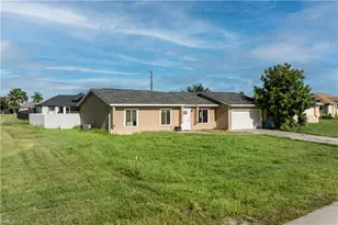 2816 NE 5th Pl, Cape Coral, FL 33909 - Photo 3