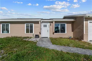 2816 NE 5th Pl, Cape Coral, FL 33909 - Photo 23