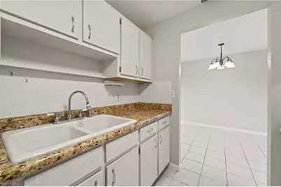 431 Van Buren St #E7, Fort Myers, FL 33916 - Photo 9