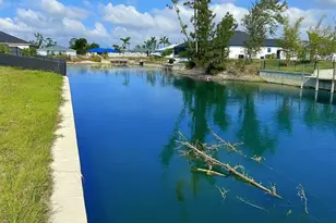 633 SW 13th St, Cape Coral, FL 33991 - Photo 1