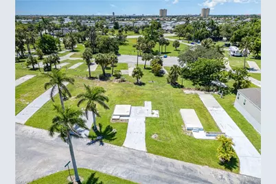 77 Birch Blvd, Fort Myers, FL 33908 - Photo 1