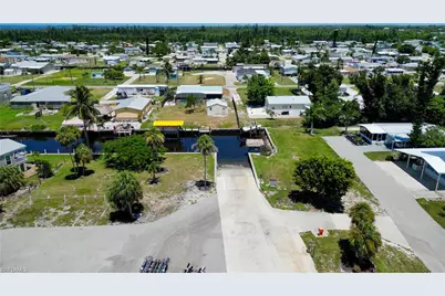 7230 Drum Dr, Saint James City, FL 33956 - Photo 39