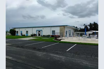 2731 Breezewood Dr, North Fort Myers, FL 33917 - Photo 19