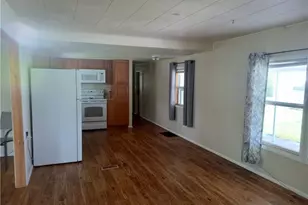 2731 Breezewood Dr, North Fort Myers, FL 33917 - Photo 7