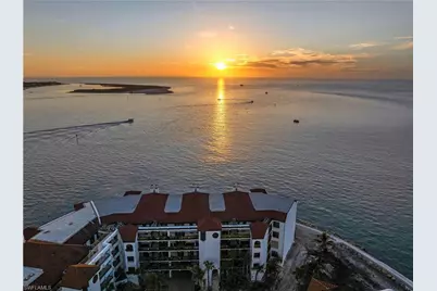 645 La Peninsula Blvd #645, Naples, FL 34113 - Photo 9