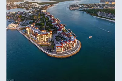 645 La Peninsula Blvd #645, Naples, FL 34113 - Photo 7