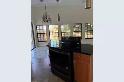 26 SE 13th Ave, Cape Coral, FL 33990 - Photo 7