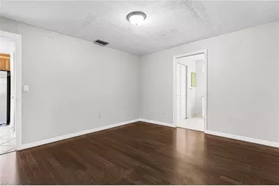 4555 Vinsetta Ave, North Fort Myers, FL 33903 - Photo 19