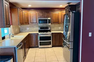 1158 SE 32nd St, Cape Coral, FL 33904 - Photo 3