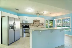 824 SE 3rd Pl, Cape Coral, FL 33990 - Photo 7