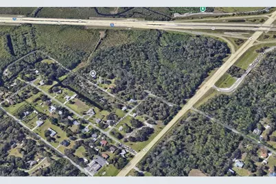 9461 Swan Way, North Fort Myers, FL 33917 - Photo 3