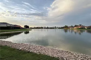 2793 Amberwood Ct, Naples, FL 34120 - Photo 3