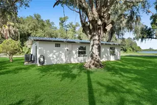 203 Carol Way, Fort Myers, FL 33905 - Photo 5