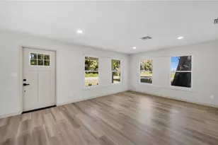 203 Carol Way, Fort Myers, FL 33905 - Photo 9