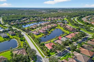 11107 Laughton Cir, Fort Myers, FL 33913 - Photo 39