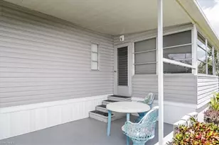 16241 Siesta Dr, Fort Myers, FL 33908 - Photo 15