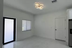 520 Millcreek St, Lehigh Acres, FL 33974 - Photo 9