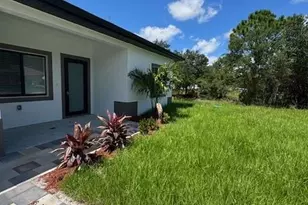 520 Millcreek St, Lehigh Acres, FL 33974 - Photo 5