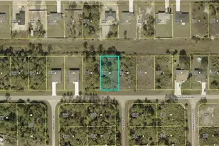 562 Woodview Dr, Lehigh Acres, FL 33972 - Photo 1