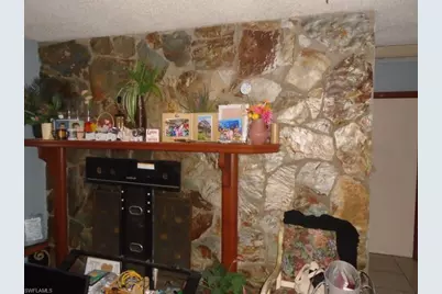 355 Kingston Dr S, Fort Myers, FL 33905 - Photo 7