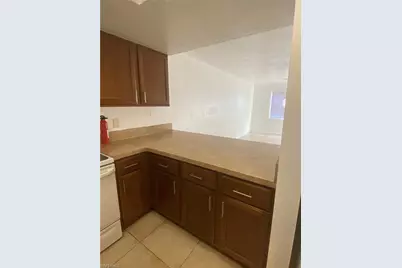 910 SE 14th Ter #2, Cape Coral, FL 33990 - Photo 5