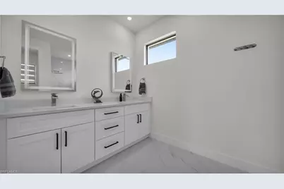 2257 SW 2nd Ter, Cape Coral, FL 33991 - Photo 3