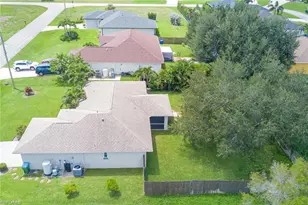 2114 NE 22nd Pl, Cape Coral, FL 33909 - Photo 25