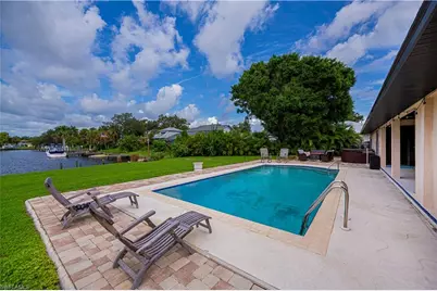 18537 Klingler Cir, Port Charlotte, FL 33948 - Photo 11