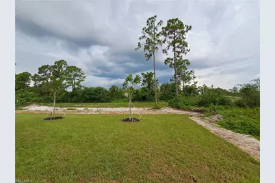 1018 Fayette Ave, Lehigh Acres, FL 33974 - Photo 5