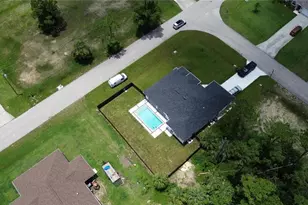 3631 NE 11th Pl, Cape Coral, FL 33909 - Photo 3