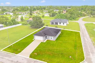 137 Wanatah Ave, Lehigh Acres, FL 33974 - Photo 37