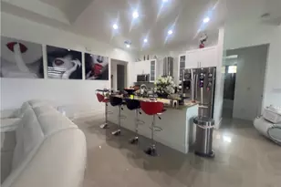 943 SW 15th Pl, Cape Coral, FL 33991 - Photo 9