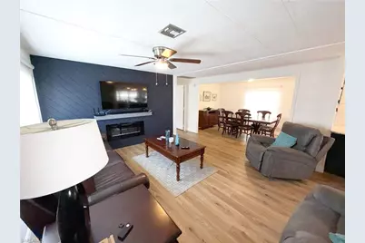 5513 Sir Walter Way, North Fort Myers, FL 33917 - Photo 9