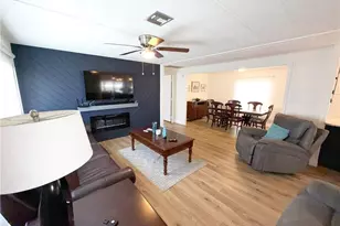 5513 Sir Walter Way, North Fort Myers, FL 33917 - Photo 9