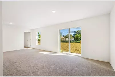 9036 Justice Cir W, Labelle, FL 33935 - Photo 5