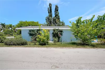 7462 Pentz Rd, Bokeelia, FL 33922 - Photo 3