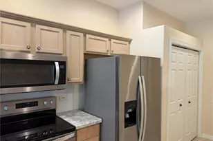 8853 Middlebrook Dr, Fort Myers, FL 33908 - Photo 9