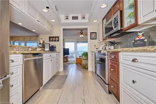 5550 Heron Point Dr, Naples, FL 34108 - Photo 15