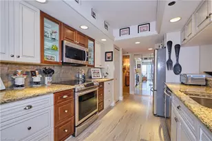 5550 Heron Point Dr, Naples, FL 34108 - Photo 13