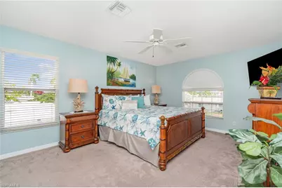 401 Donora Blvd, Fort Myers Beach, FL 33931 - Photo 15