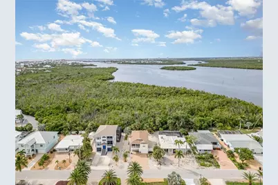 401 Donora Blvd, Fort Myers Beach, FL 33931 - Photo 3
