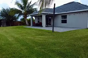 1511 NE 13th St, Cape Coral, FL 33909 - Photo 13