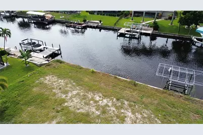 1142 SE 36th St, Cape Coral, FL 33904 - Photo 5