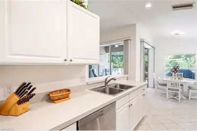 10055 Oakhurst Way, Fort Myers, FL 33913 - Photo 13